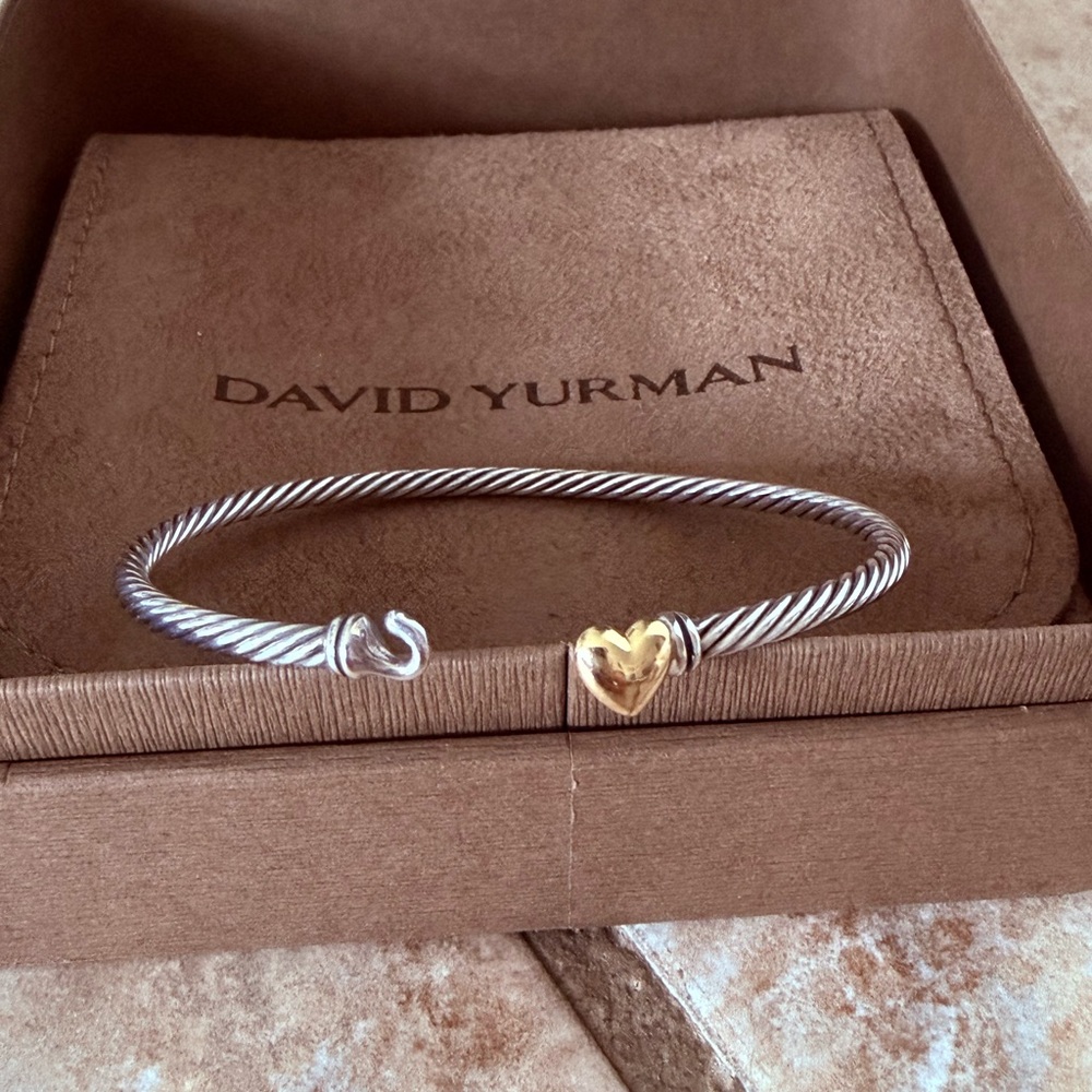 David Yurman Silver Bracelet with Gold Heart Charm - Picture 2 of 9